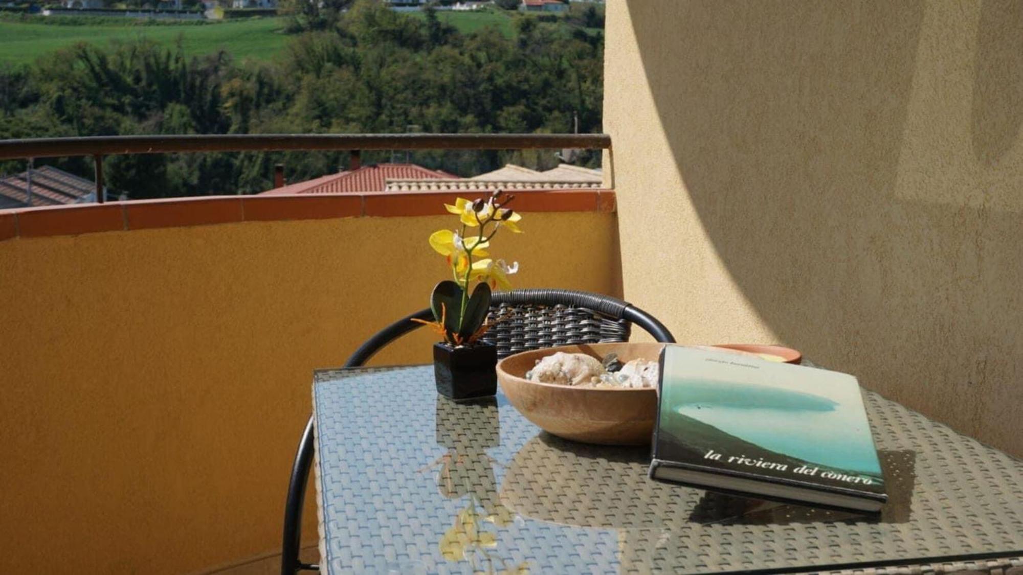 Italian Experience-Numana Suite Parking & Beach Eksteriør billede
